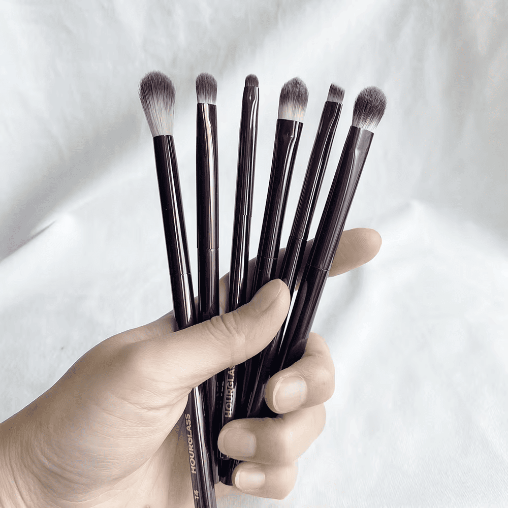 blending eye makeup brushes