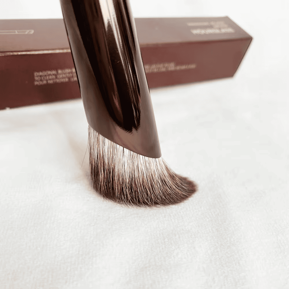 angled makeup brush for contour