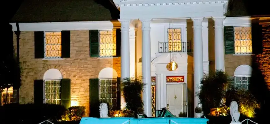 Discover Elvis’ World: The Ultimate Guide to Visiting Graceland