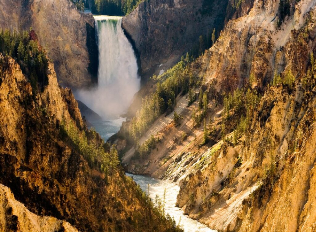 When is the Best Time to Visit Yellowstone?