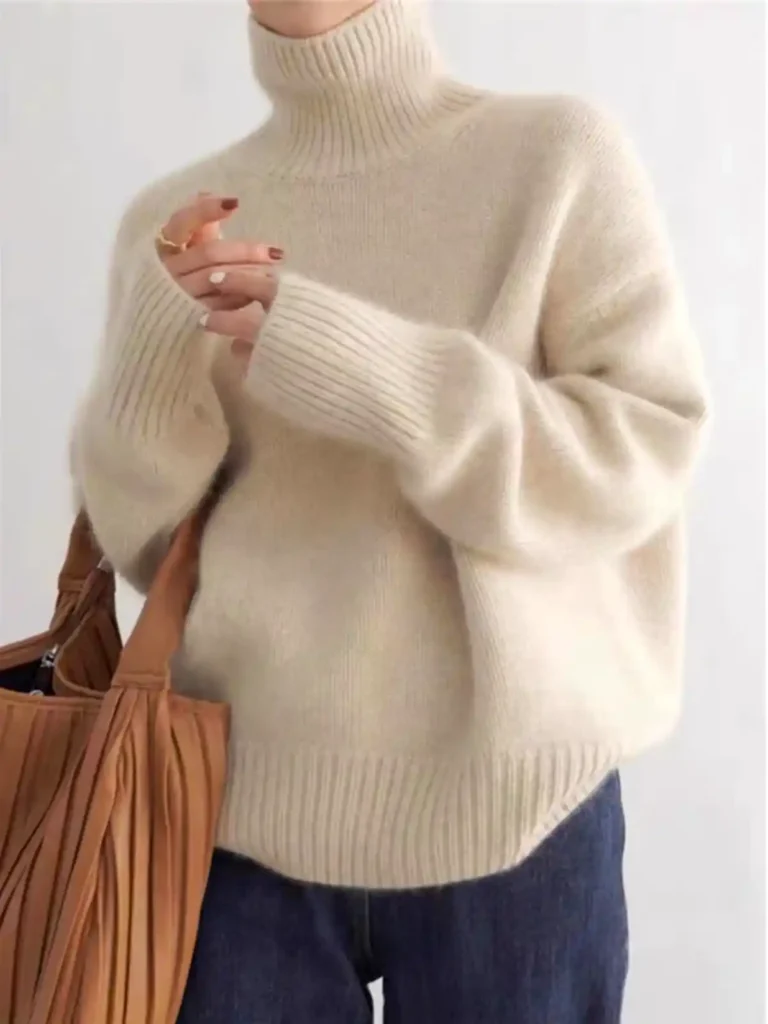 Warmth Without Bulk: The 2024 Cashmere Sweater You’ll Adore