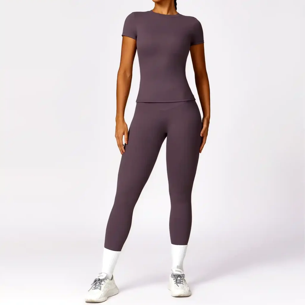 The Stylish Yoga Set That Combines Comfort with High-Performance Features