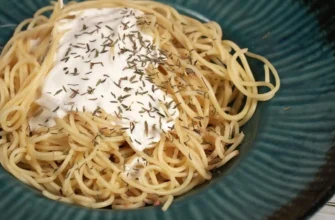 How to Make a Simple and Delicious Tomato Sauce for Pasta