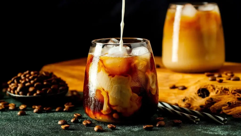 Cold Brew vs Hot Brew: Which Coffee Is Better for You?  