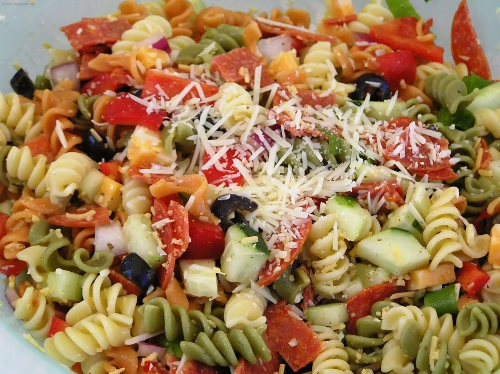 How to Make Pasta Salad with Mayonnaise or Yogurt  