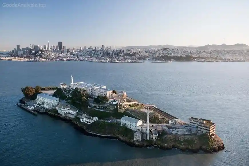 Alcatraz Island Tour: Top Things to Do  