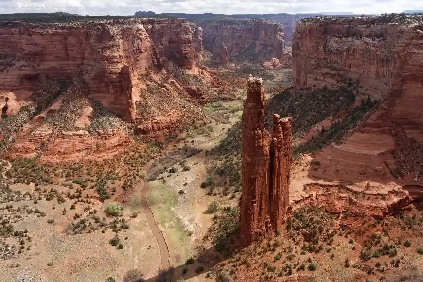 Discover the Ancient Ruins of Canyon de Chelly: A Journey Through Time  