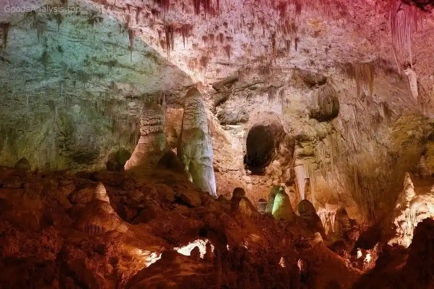 Best Hiking Trails and Tours in Carlsbad Caverns National Park  