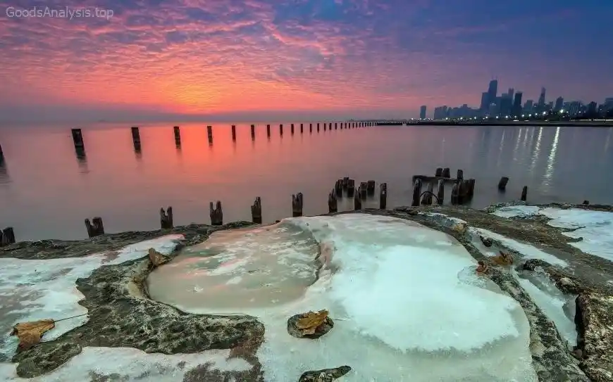 How to Experience Chicago’s Lakefront Like a Local  