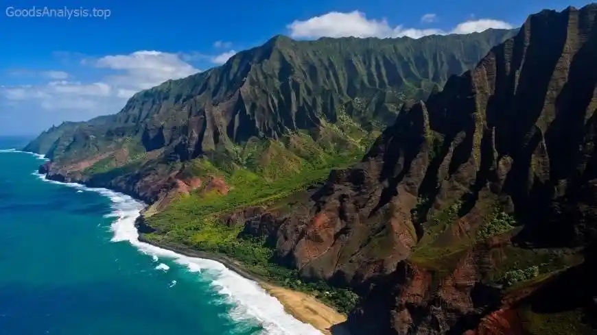 Na Pali Coast Kayaking: Paddle Through Kauai’s Coastal Beauty  