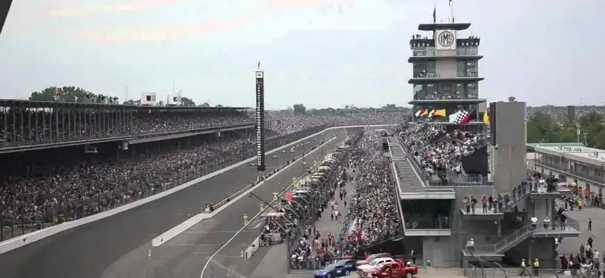 Indianapolis Motor Speedway: Tips for Groups and Large Parties