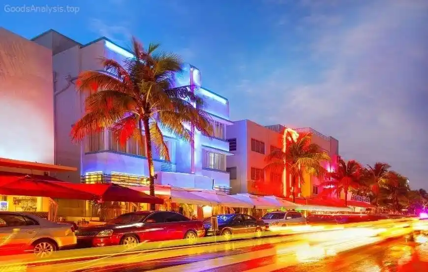 Miami Beach Vacation Guide: Beaches, History, and Culture  