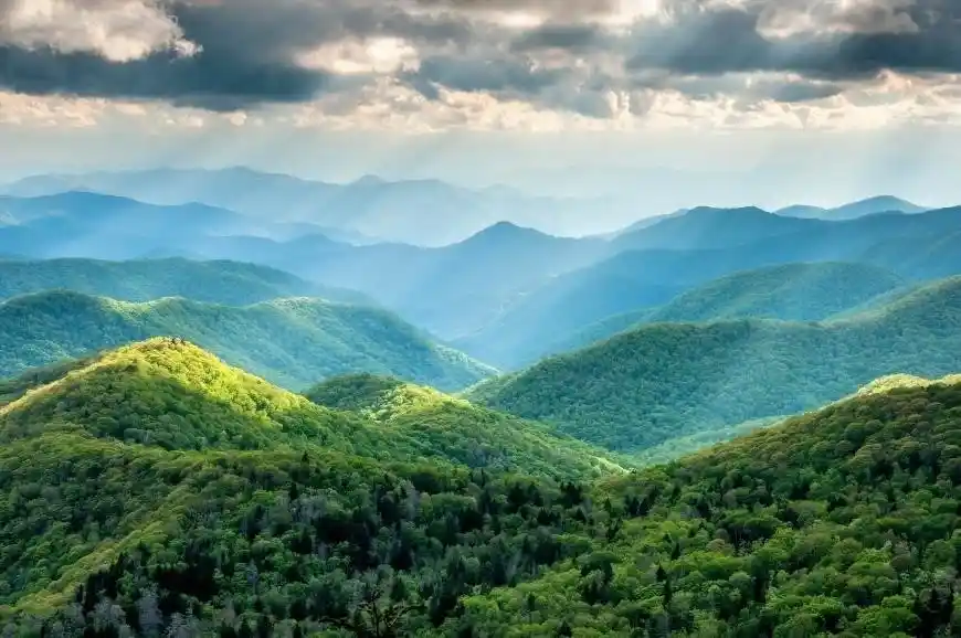 Great Smoky Mountains National Park Travel Guide  