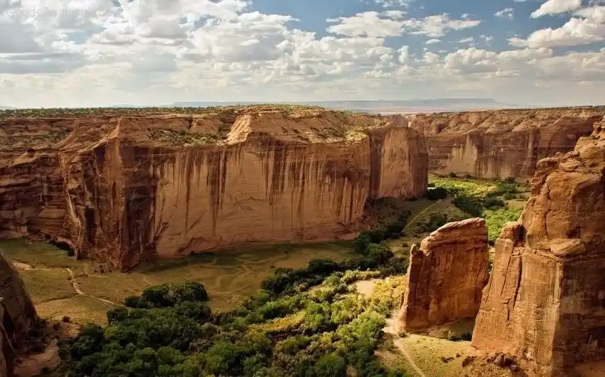 The Cultural Heart of Arizona: Discover the Rich Heritage of Canyon de Chelly  