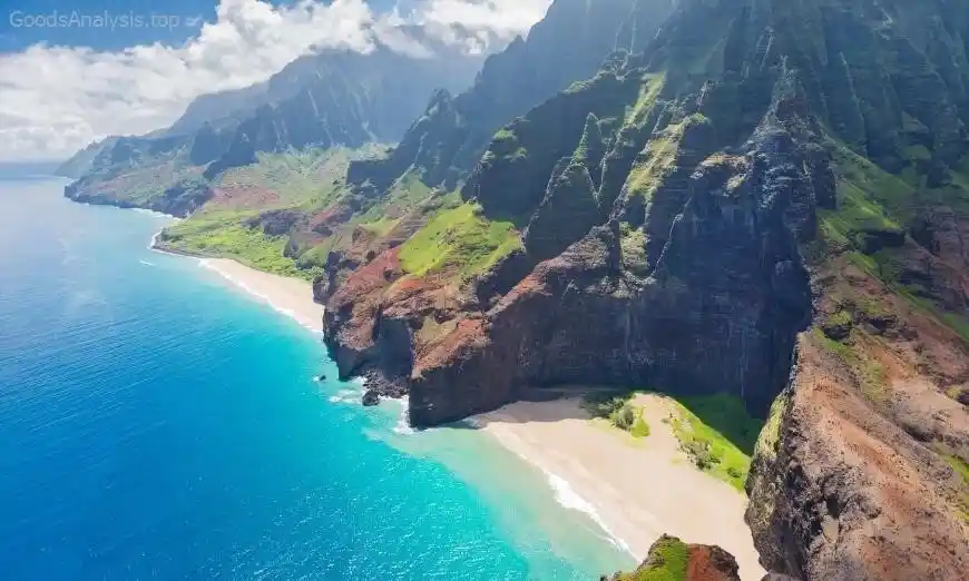 How to Experience the Na Pali Coast’s Best Views and Activities  