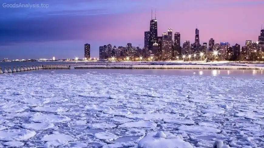 How to Enjoy Lake Michigan’s Beaches in Chicago  