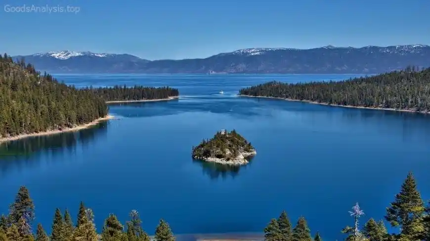 Lake Tahoe Travel Guide: Best Things to Do  