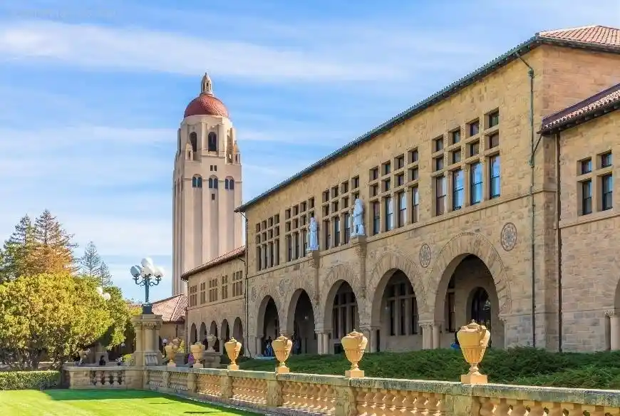 Stanford University Campus Tour: What You Need to Know Before Visiting  