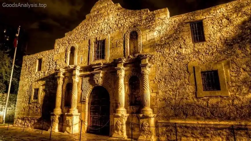 Discover the Iconic Alamo Chapel and Its Significance  