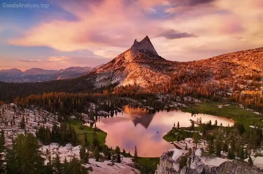 Visit Yosemite: Top Trails, Views & Tips  