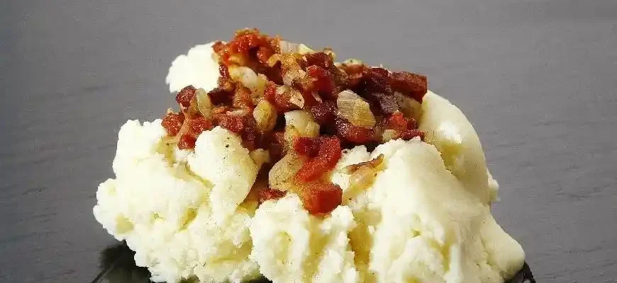 Cauliflower Mash: A Low-Carb Alternative