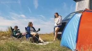 How to Stay Warm While Camping: Tips for Cold Weather  