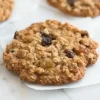 How to Make Oatmeal Cookies With Natural Sweeteners Like Honey