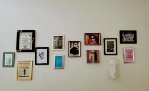 Create a Cozy Gallery Wall for Your Living Room  