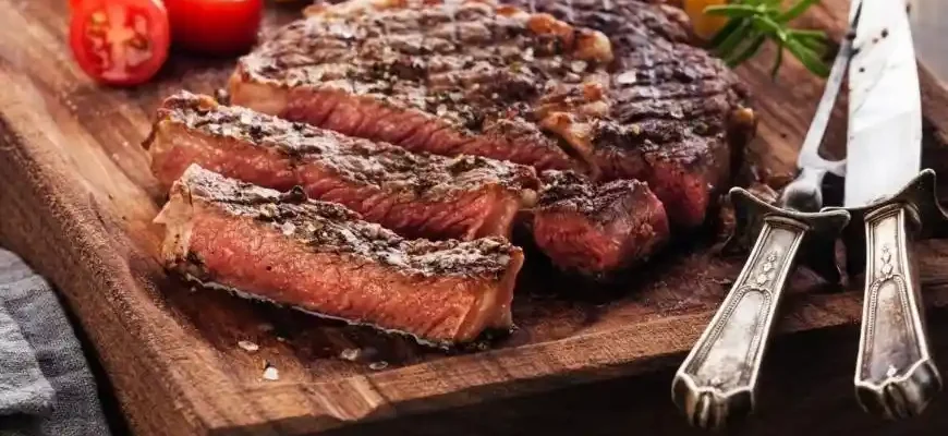 How to Cook a Steak in the Oven Using Only One Pan