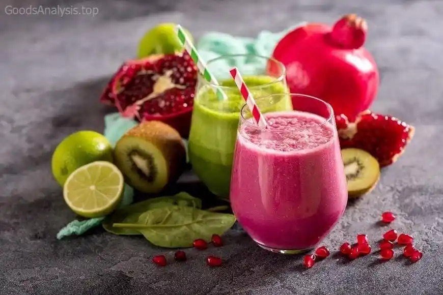 A Simple Guide to Making a Smoothie with Whole Foods  