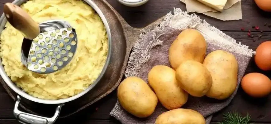 The Best Toppings for Your Potato Soup