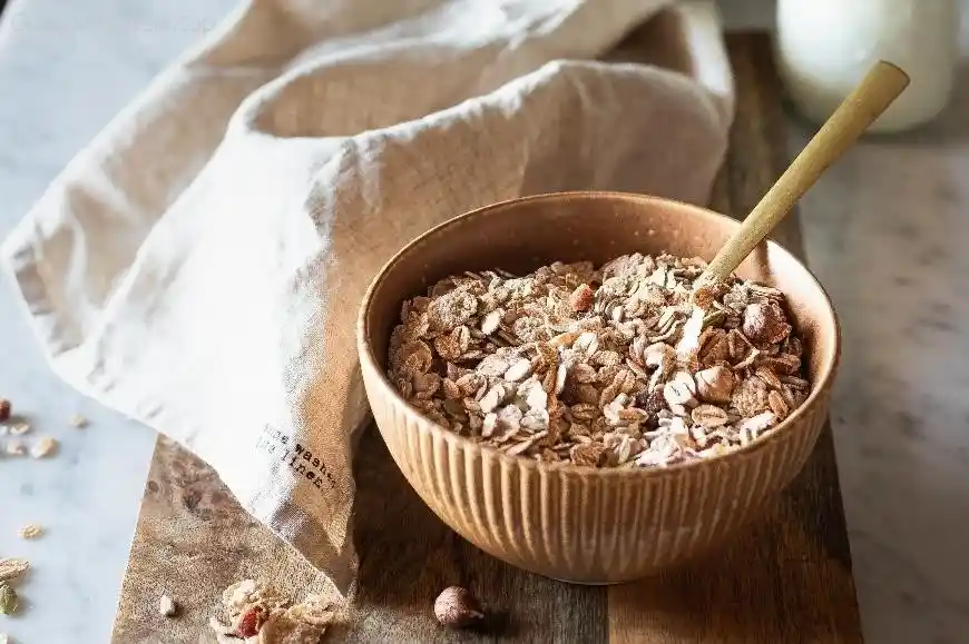 Simple Homemade Granola: The Ultimate Breakfast Snack  